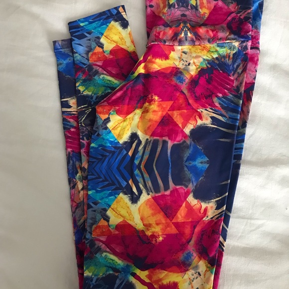 8 Pair of Colorful Full-Length, High Quality Leggings, Made in Brazil. - Picture 2 of 5